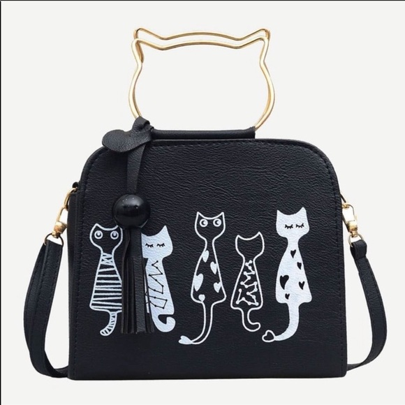 Handbags - 💝 HOST PICK 💝 Kitty Shoulder Bag